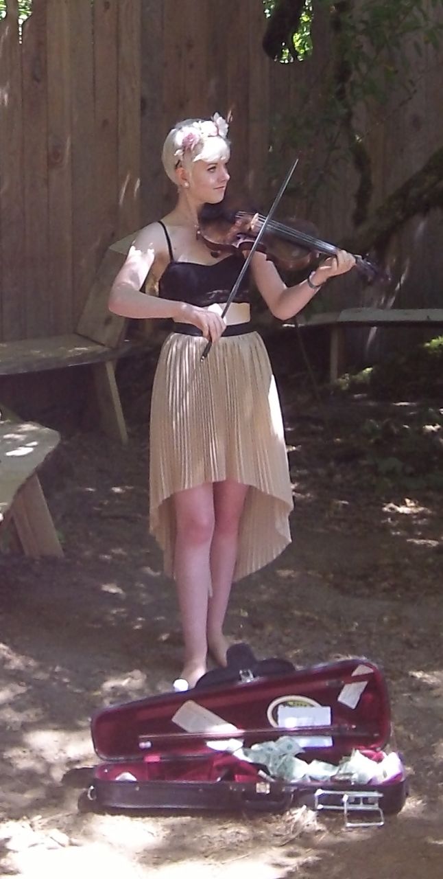 Pixie Fiddler at OCF.