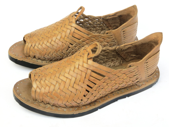 Sandales en Cuir, Ledersandalen, चमड़े के सैंडल, Sandali in Pelle, 革のサンダル, Skinn Sandaler, Sandalias de Cuero, Lädersandaler, Huarache Sandals, Sandalias Guaraches, Mexican Sandals, Sandali Messicani, 멕시코 샌들, मेक्सिको सैंडल, Sandales Mexicains, Meksikanske Sandaler, Mexicaanse Sandalen, メキシコのサンダル, 墨西哥凉鞋, Мексиканские сандалии, Mexikanska Sandaler, Mexikanischen Sandalen, ワラチ, ワラチ, المكسيكي الصنادل, Sandali Intrecciati, 编织凉鞋, Gewebten Sandalen, Geweven Sandalen, Sandales Tissées, 不織布サンダル, 짠 샌들, Vevde Sandaler, тканые сандалии, Sandalias Tejidas, Vävda Sandaler, المنسوجة الصنادل, बुना सैंडल, Handmade Sandals, Sandali fatti a mano, 手工凉鞋, Sandales à la main, हस्तनिर्मित सैंडल, 手作りのサンダル, Håndlagde Sandaler, Sandalias Hechas a Mano, Handgjorda Sandaler, Handgefertigte Sandalen,