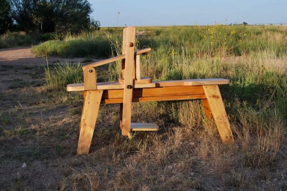 Design was kept as short as possible for transport. The cross bolt where the arm hinges is a salvaged bolt from an old truck spare tire holder.